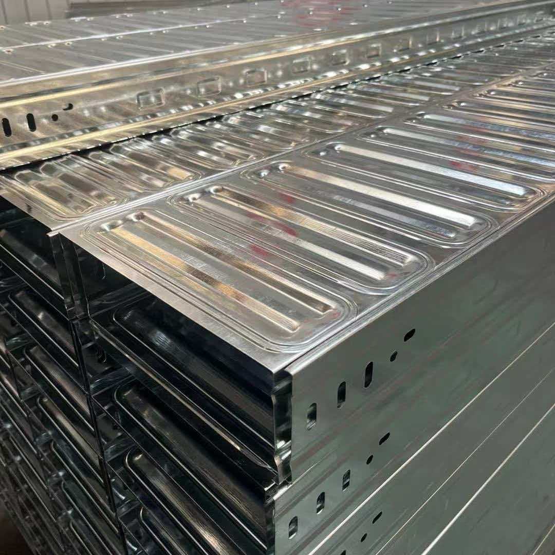 潍坊市光伏电缆桥架锌铝镁电缆桥架 - 方案